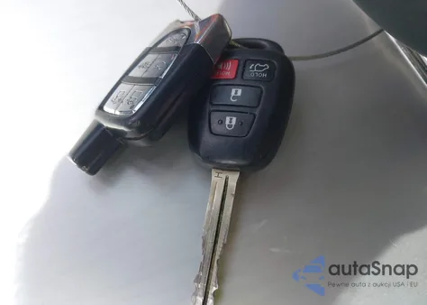 2014 Toyota Highlander Le Plus V6 из США, поврежденный, VIN 5TDBKRFH6ES057490